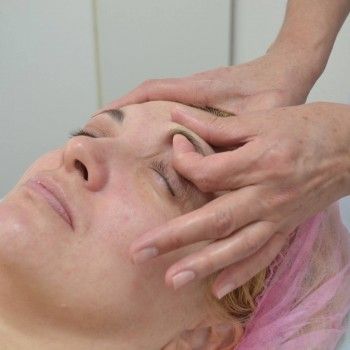 уход за лицом, массаж лица, оформление бровей, наращивание ресниц
