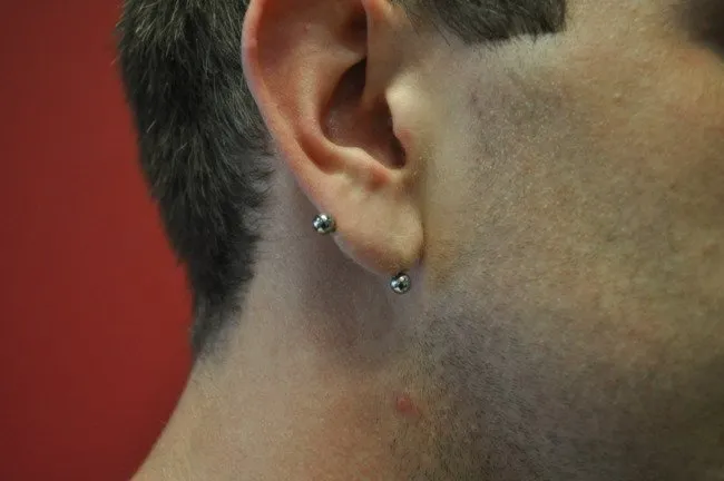 Пирсинг Transvers Lobe